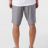 Everyday 20" Hybrid Shorts