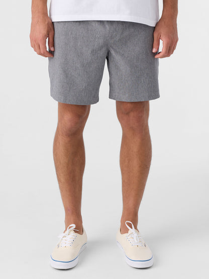 Weekend Hybrid 17" Shorts