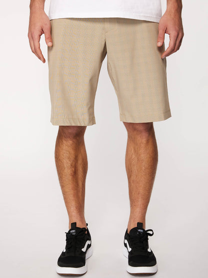 Wharf 21" Hybrid Shorts